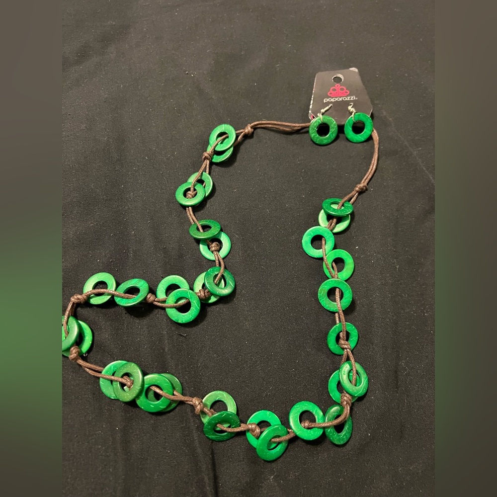 Paparazzi necklace and earrings set. 4 for $10